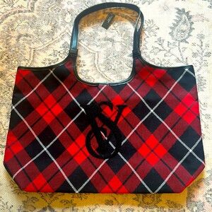 NWT Holiday Victoria’s Secret Tote.